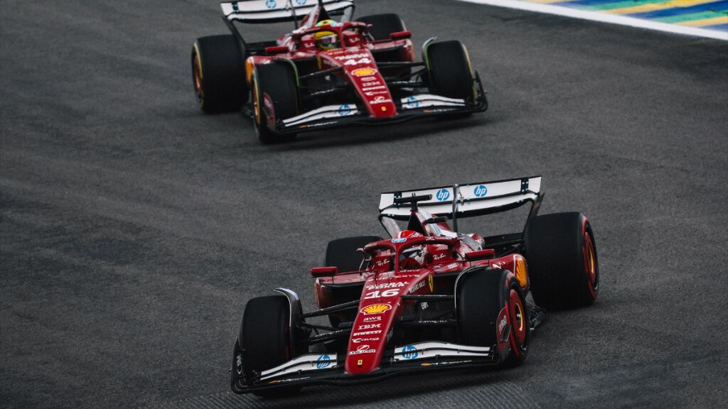  Charles Leclerc y Lewis Hamilton, en el Gran Premio en Brasil.