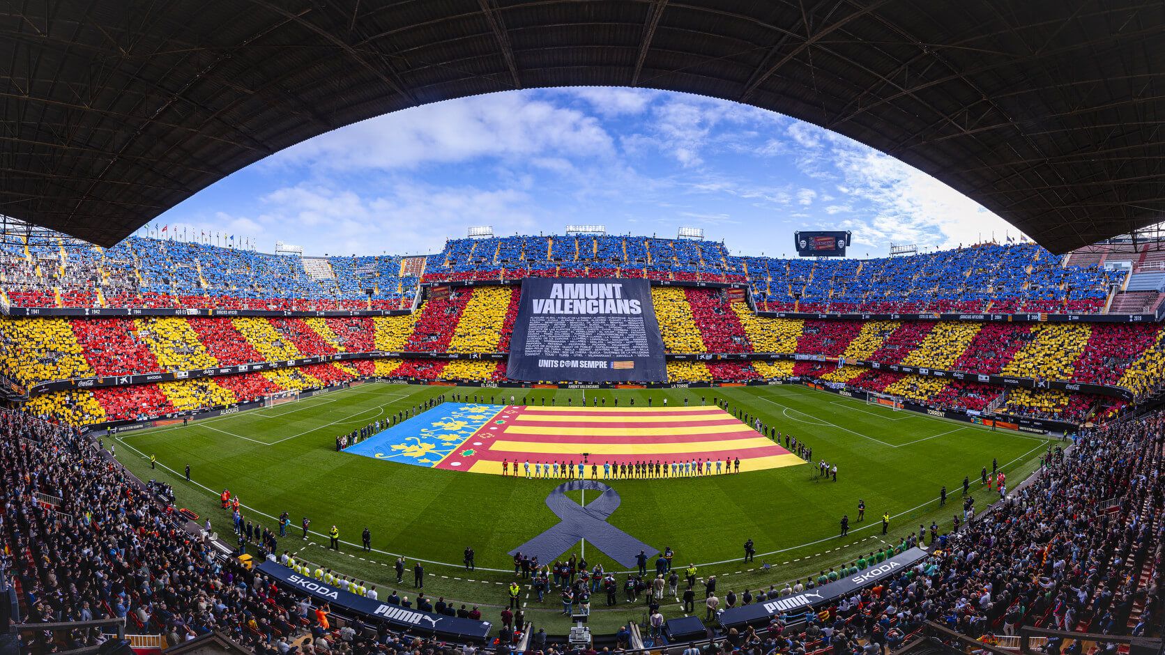 Homenaje a la DANA antes del Valencia-Betis
