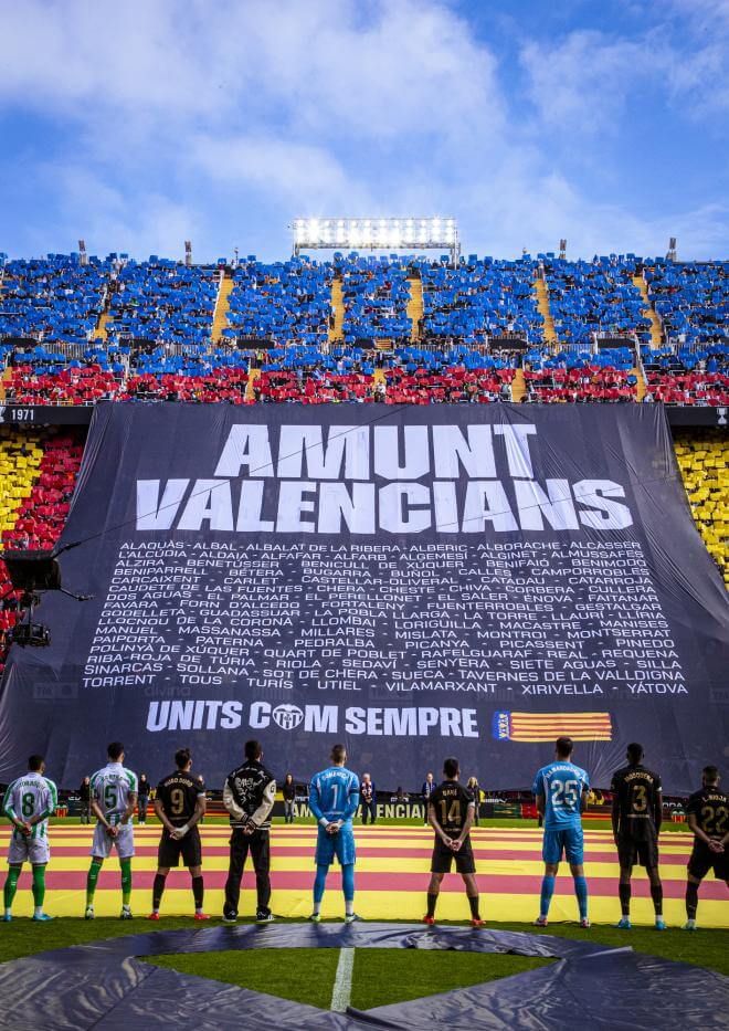 Homenaje a la DANA antes del Valencia-Betis
