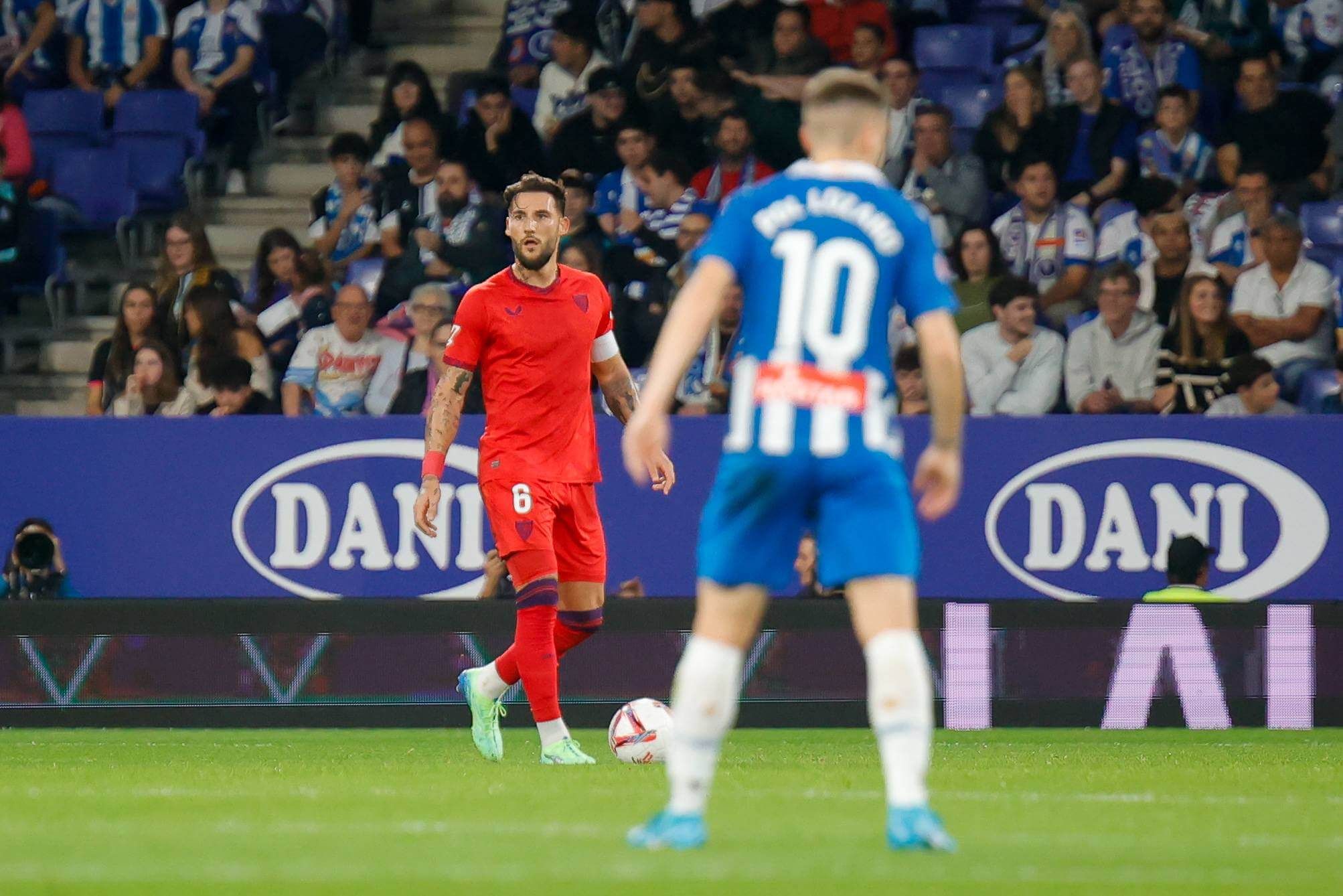  Gudelj, ante el Espanyol