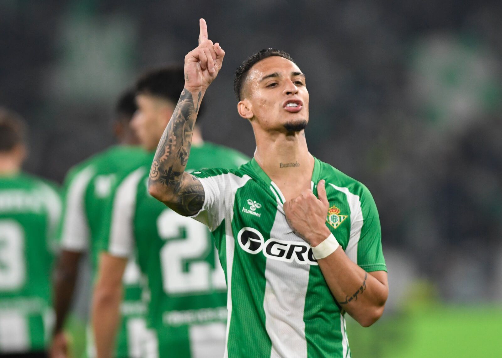  Antony, celebrando su gol ante el Lyon.