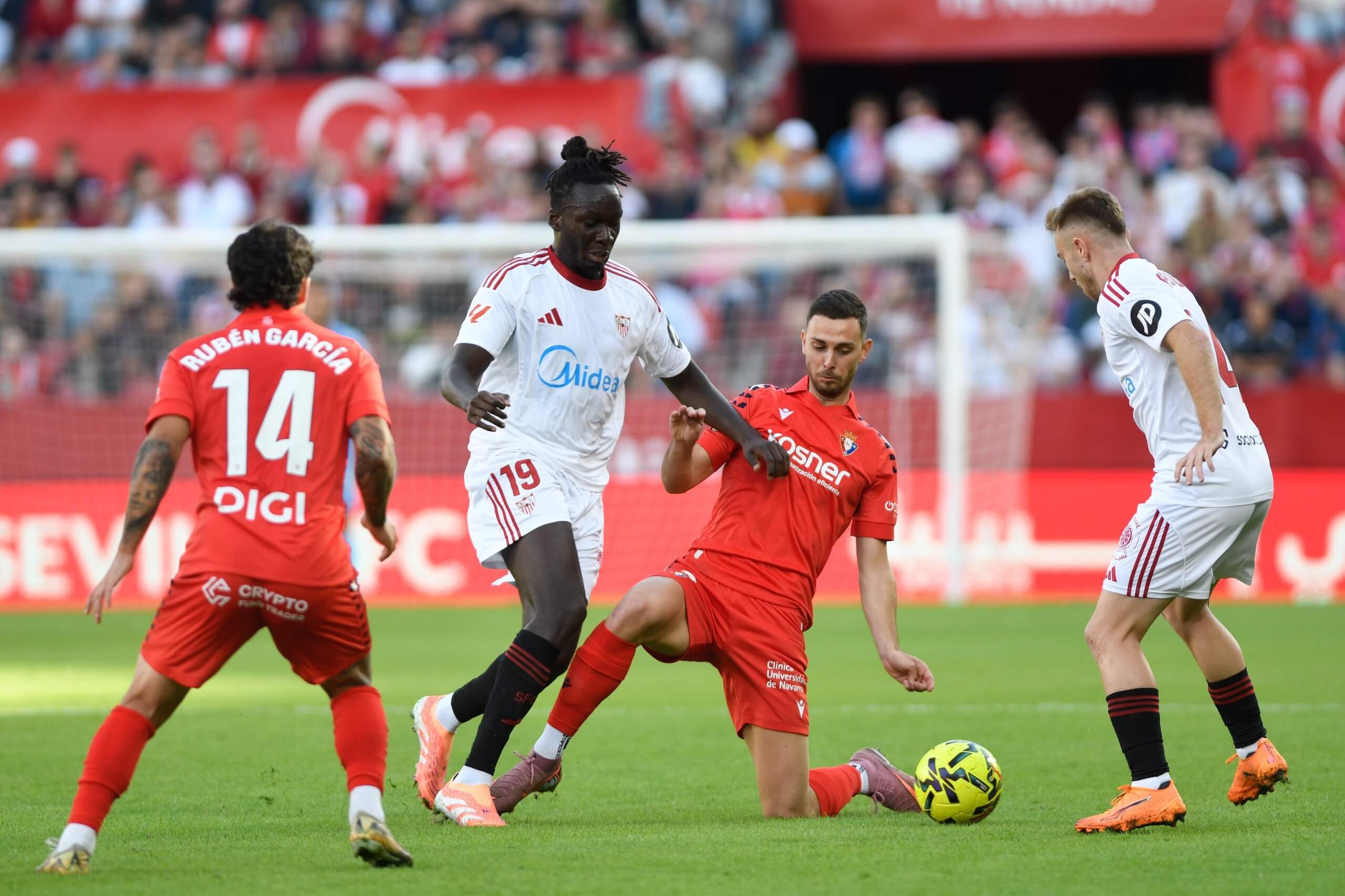 Baptista Mendy, ante Osasuna.