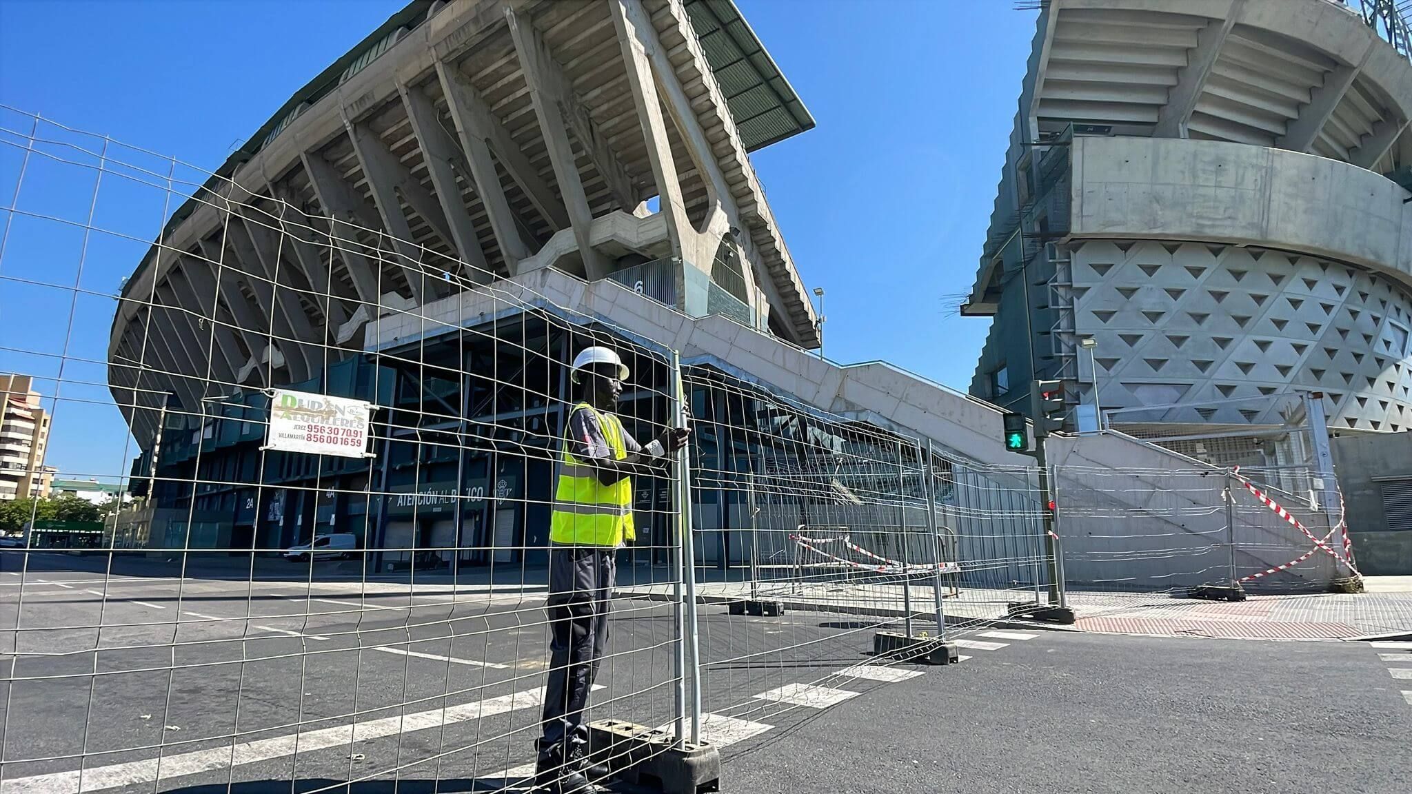  El Benito Villamarín empieza a prepararse para el inicio de las obras.