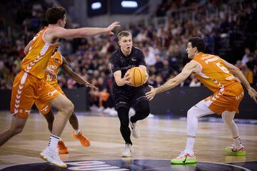  La primera derrota del Valencia Basket en Liga Endesa llega en Granada (85-79)