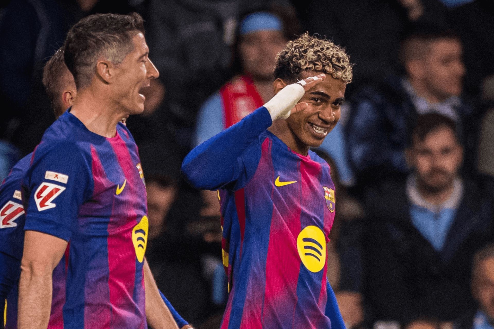 Lamine Yamal celebra su gol en el Celta-Barcelona.