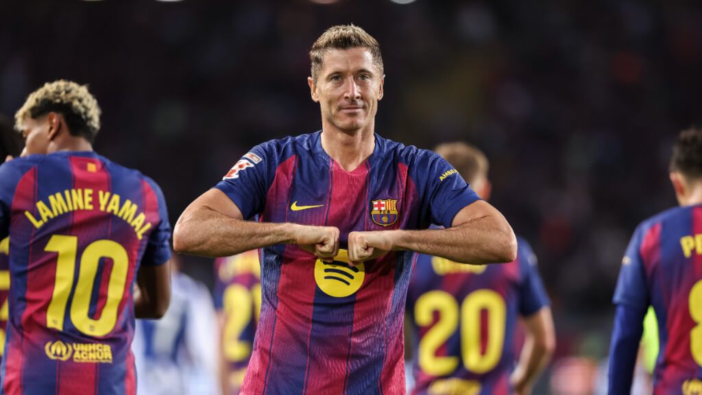Robert Lewandowski celebrando un gol con el FC Barcelona (Fuente: Europa Press)