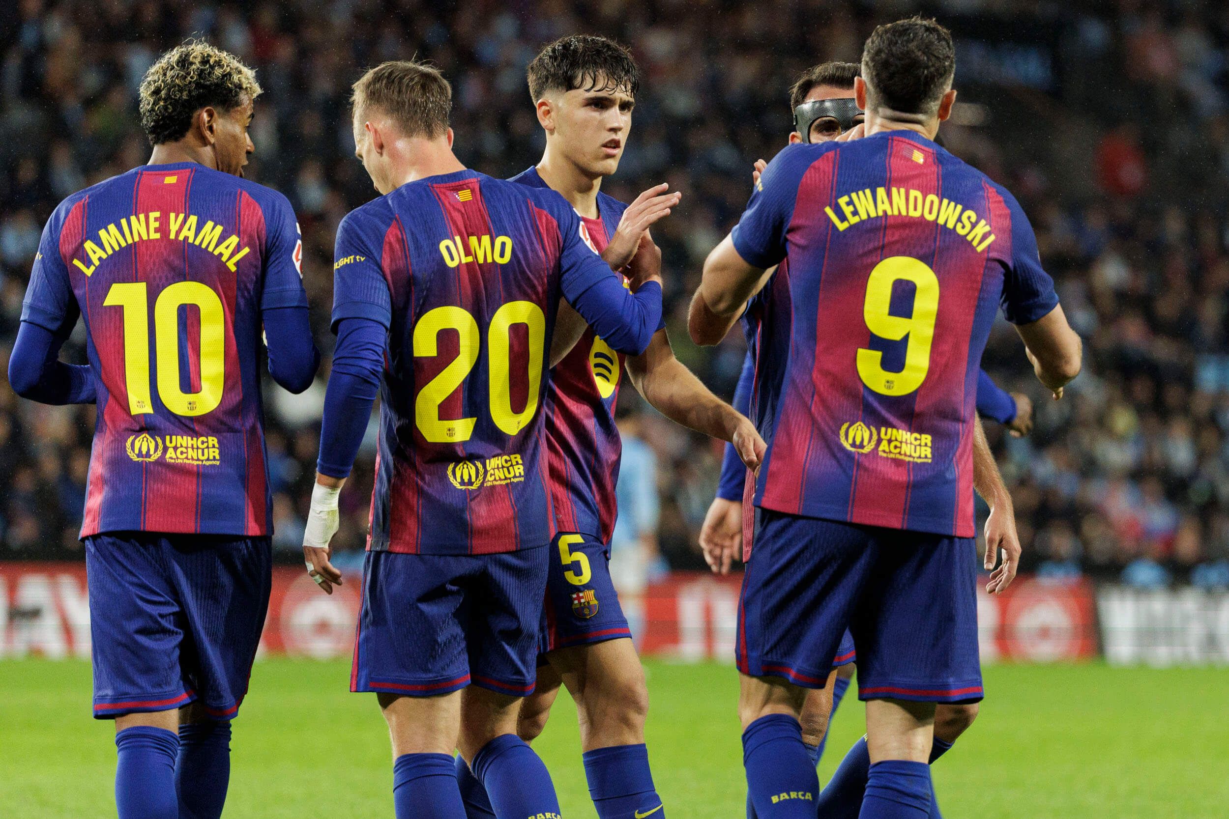  Los jugadores del Barcelona celebran un gol de Lewandowski ante el Celta.
