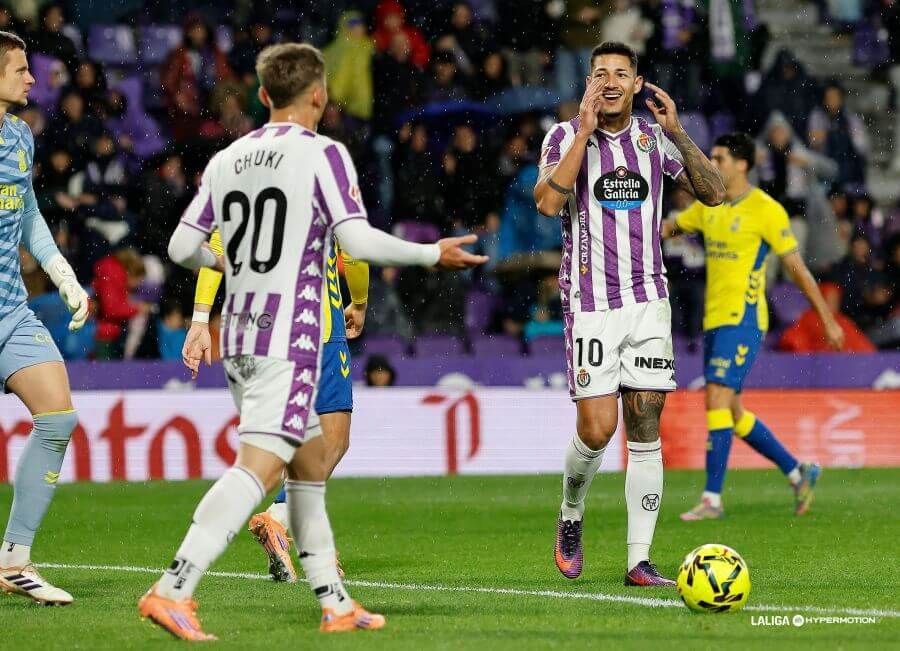  Marcos André, ante Las Palmas en Zorrilla.