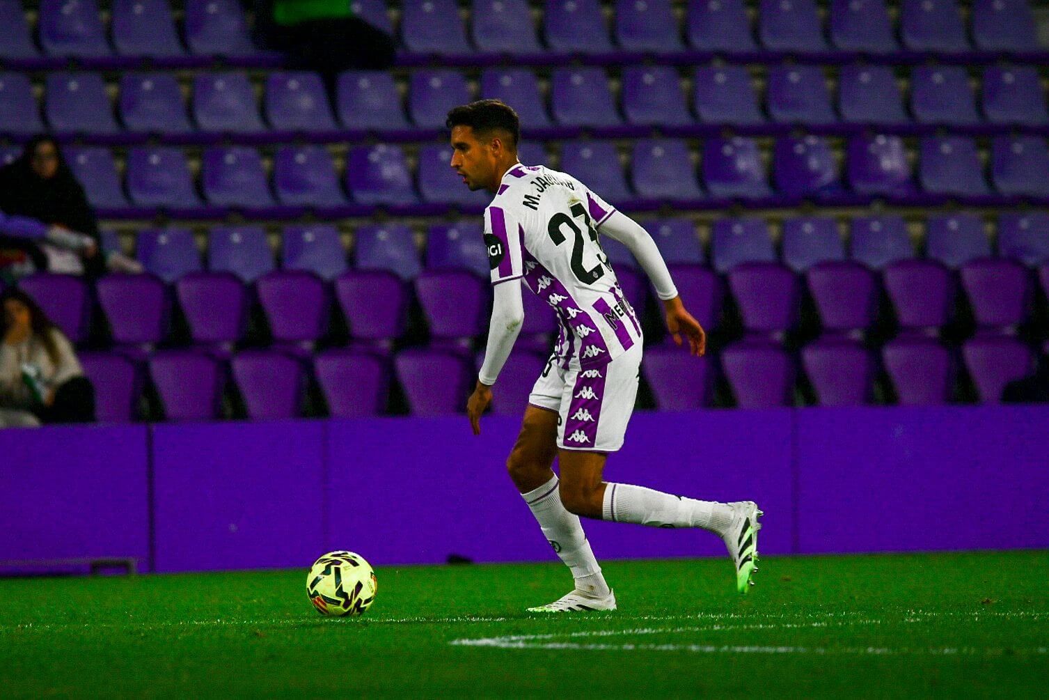  Mohamed Jaouab ante el Estrela Amadora.