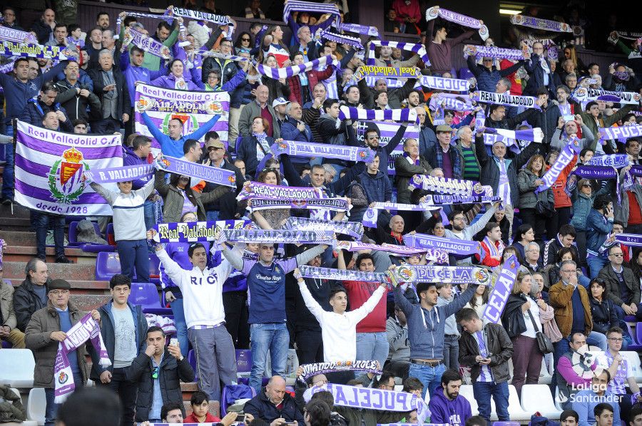 La afición del Pucela, en las gradas de Zorrilla antes de un partido.