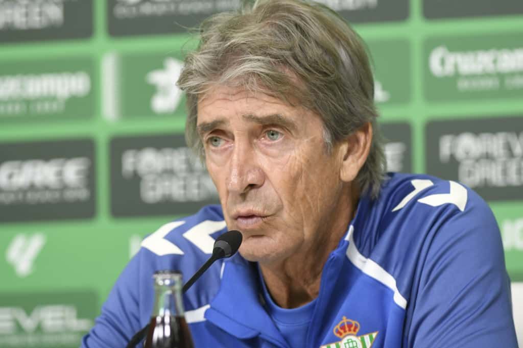 Manuel Pellegrini, en la rueda de prensa previa al Betis - Valencia.