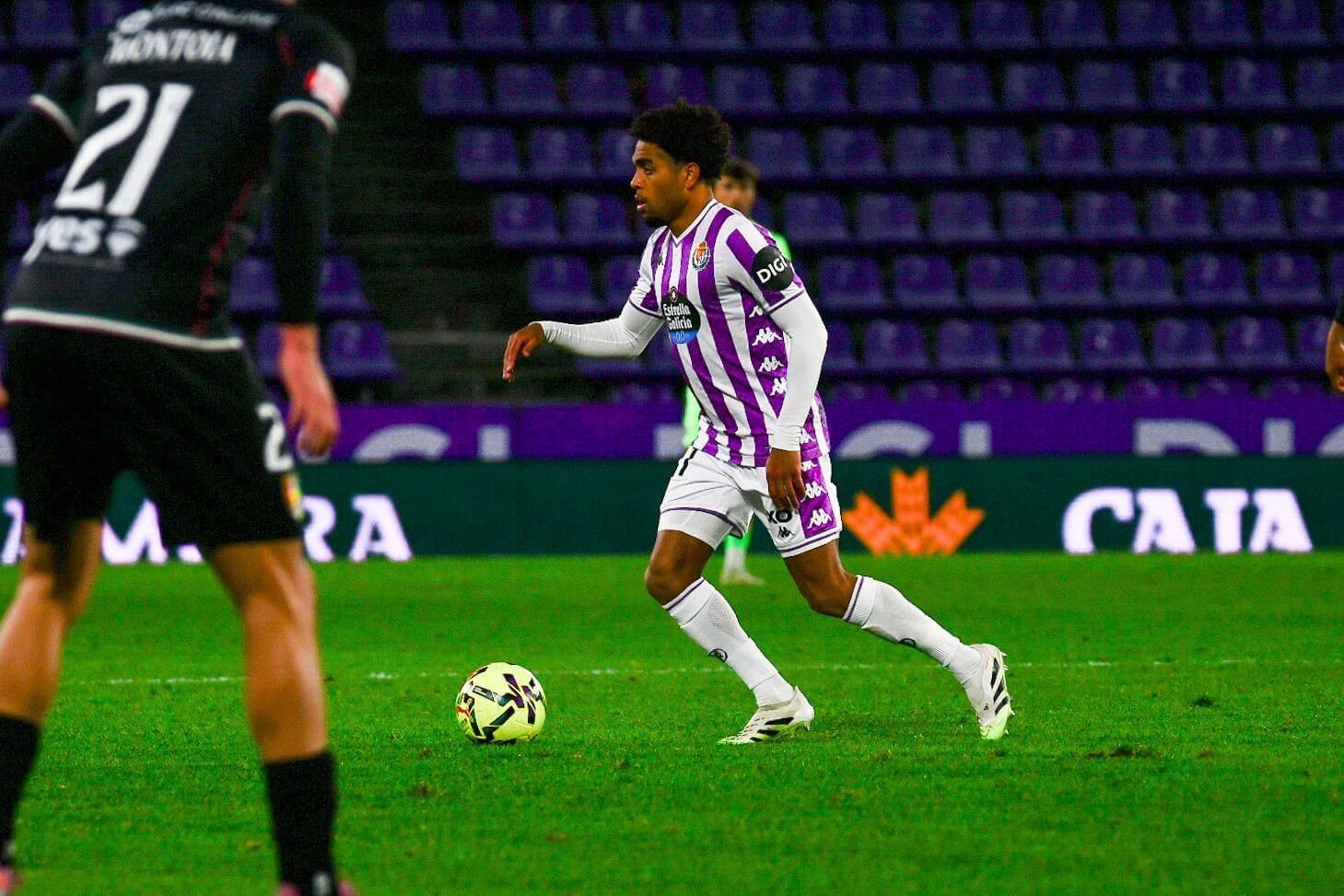  Julien Ponceau, en el duelo ante el CF Estrela Amadora.