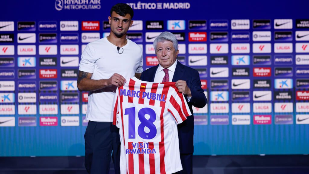 Presentación de Marc Pubill con el Atlético de Madrid (Europa Press)