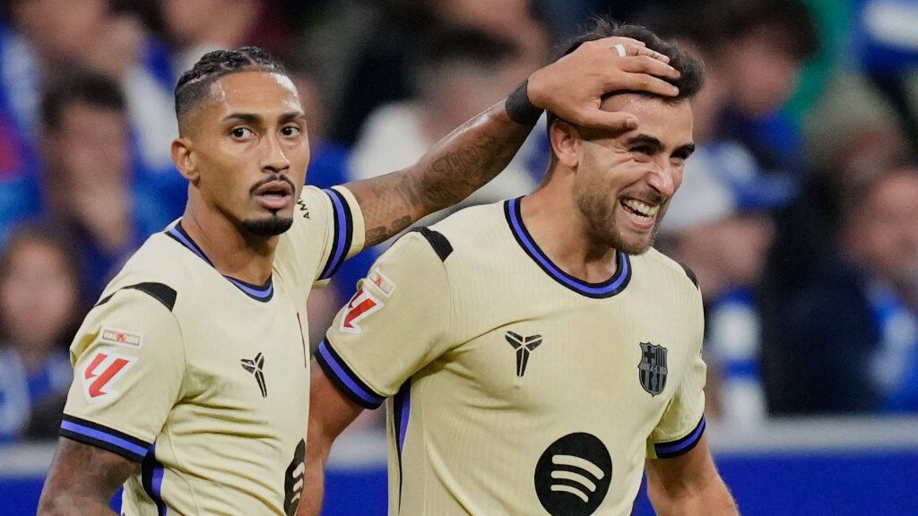  Raphinha y Eric García en Oviedo (Cordon Press)