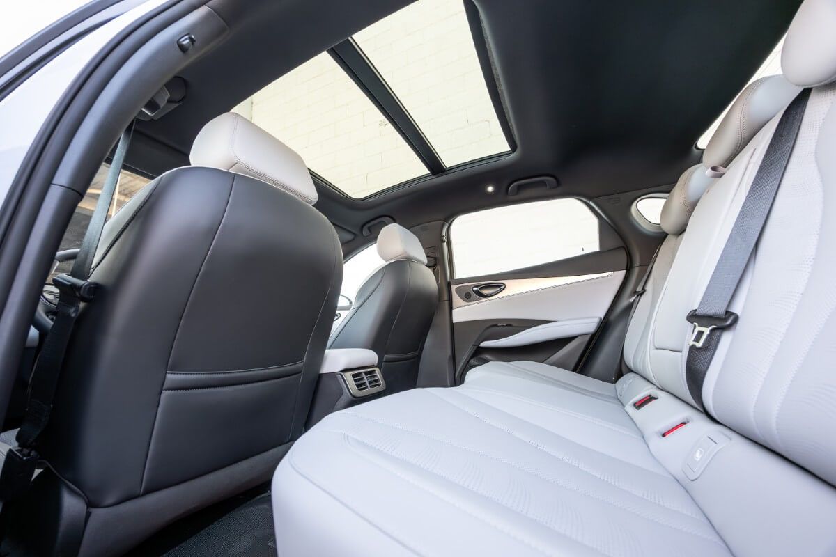  Interior del BYD SEAL 6 DM-i