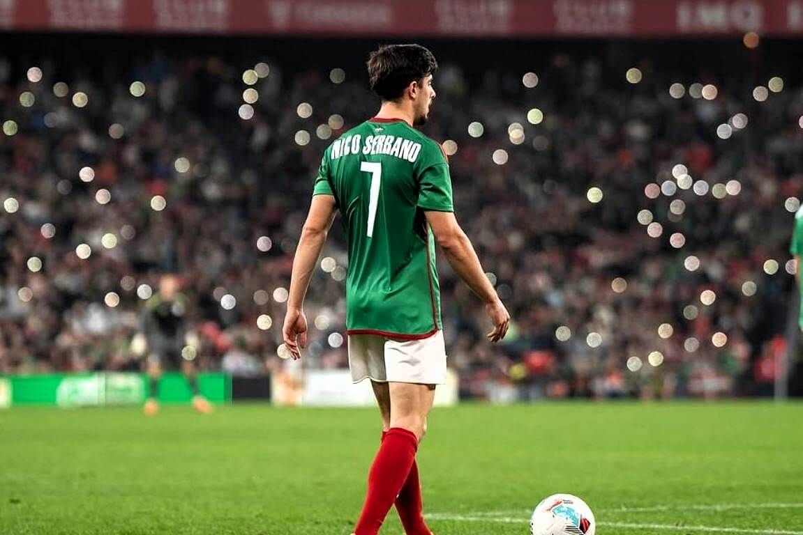  Nico Serrano, con Euskadi ante Palestina en San Mamés.