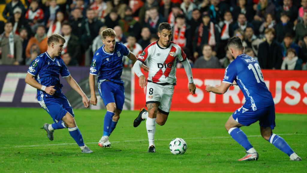Óscar Trejo en el Rayo Vallecano - Lech Poznan (Fuente: EFE)