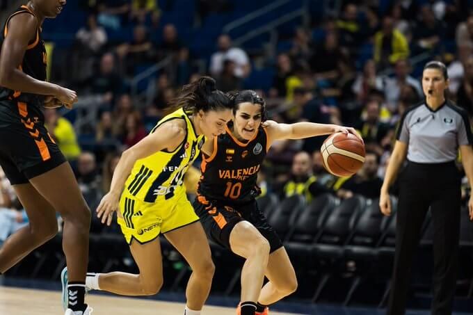 Valencia Basket cae en la pista de Fenerbahce, un rival que se le sigue resistiendo