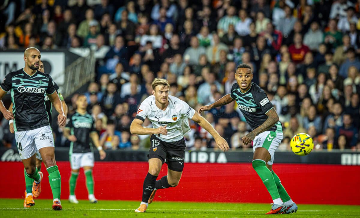  Lucas Beltrán en el Valencia-Betis