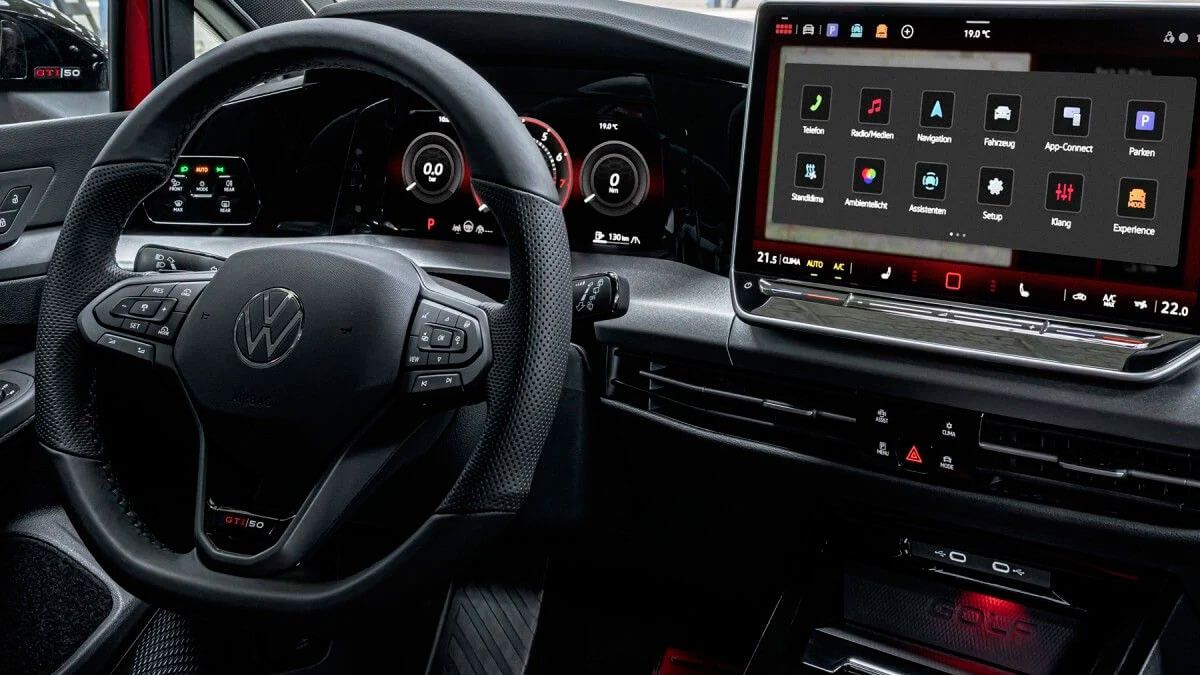  Volkswagen Golf GTI Edition 50