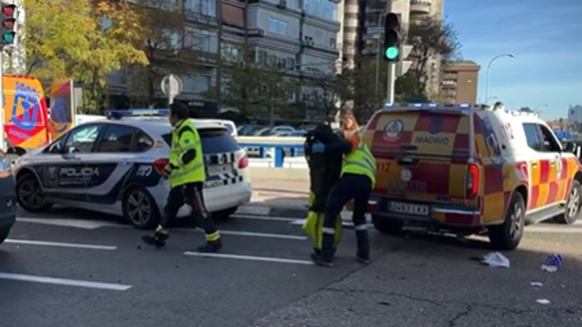 Detenido un hombre tras atropellar a una mujer en Avenida América, Madrid, y darse a la fuga: fue evacuada en estado grave
