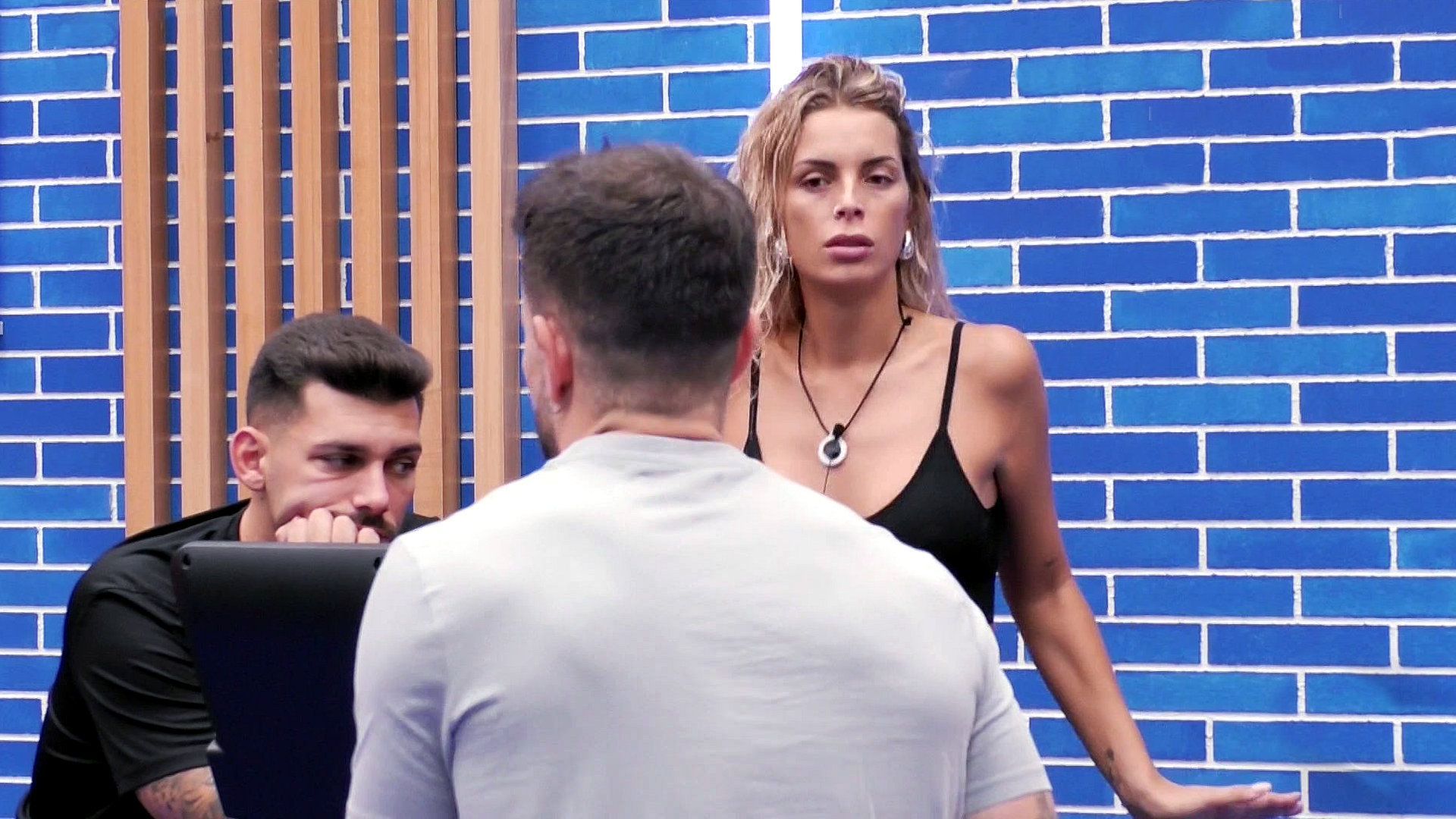 Jonay y Edurne rechazan el pacto que les propone Íñigo