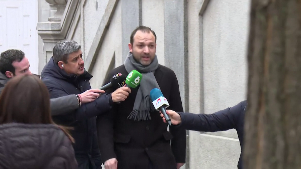 Víctor Ábalos se une a la estrategia de su padre y Koldo apuntando también a Moncloa: señala a Pedro Sánchez, Santos Cerdán o Margarita Robles