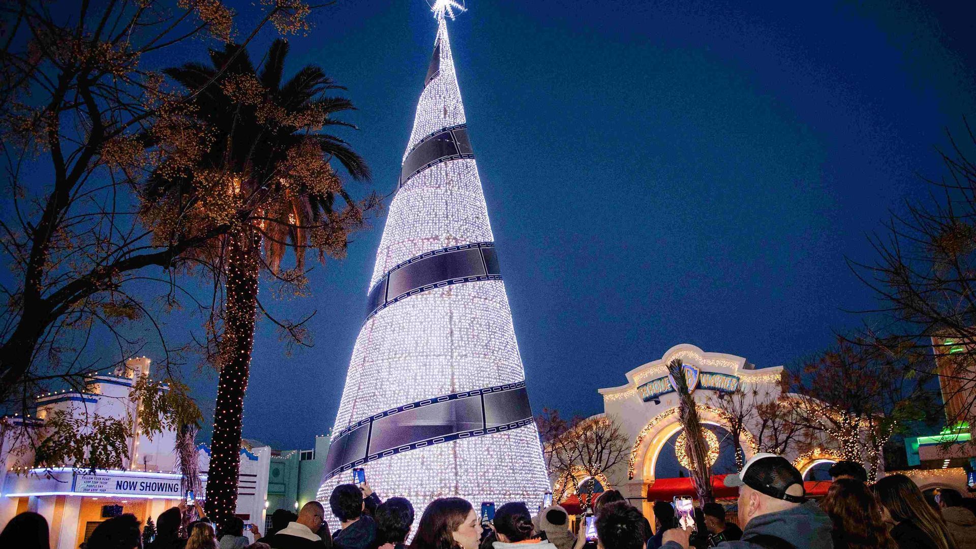 Atracciones, luces y Papá Noel: ¡La Navidad más emocionante!