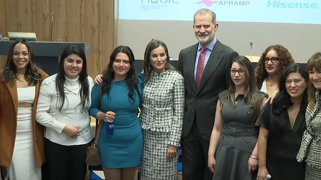 Los reyes se reúnen con las víctimas de trata