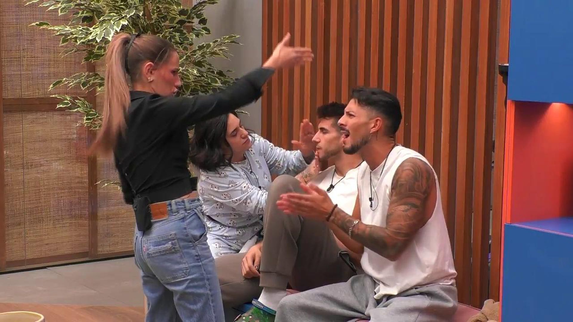Cristian y Aroa protagonizan una tremenda bronca en 'Gran Hermano 20': "Eres una manipuladora, vendes a la gente"