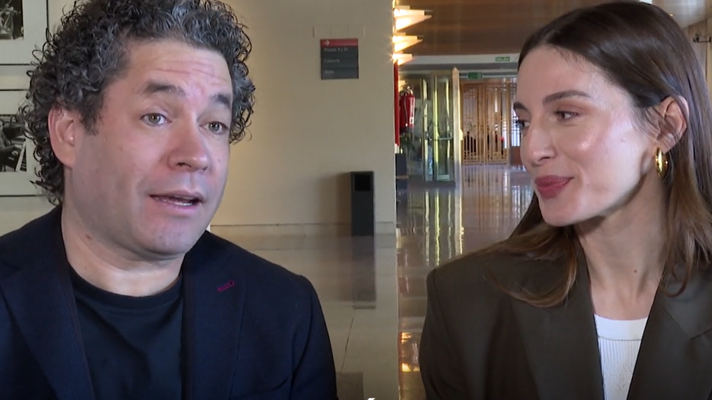 El canto de las manos: artistas sordos interpretan la ópera de Beethoven de la mano de Gustavo Dudamel