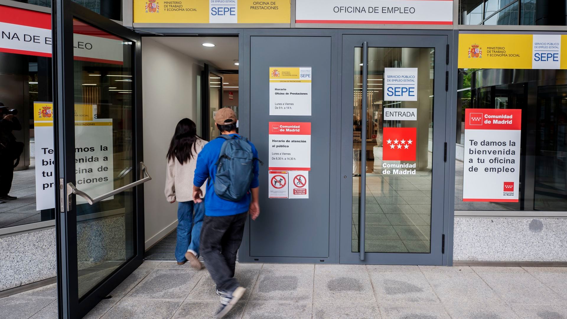 El paro desciende en 18.805 personas y alcanza la menor cifra de desempleados en un mes de noviembre desde 2007