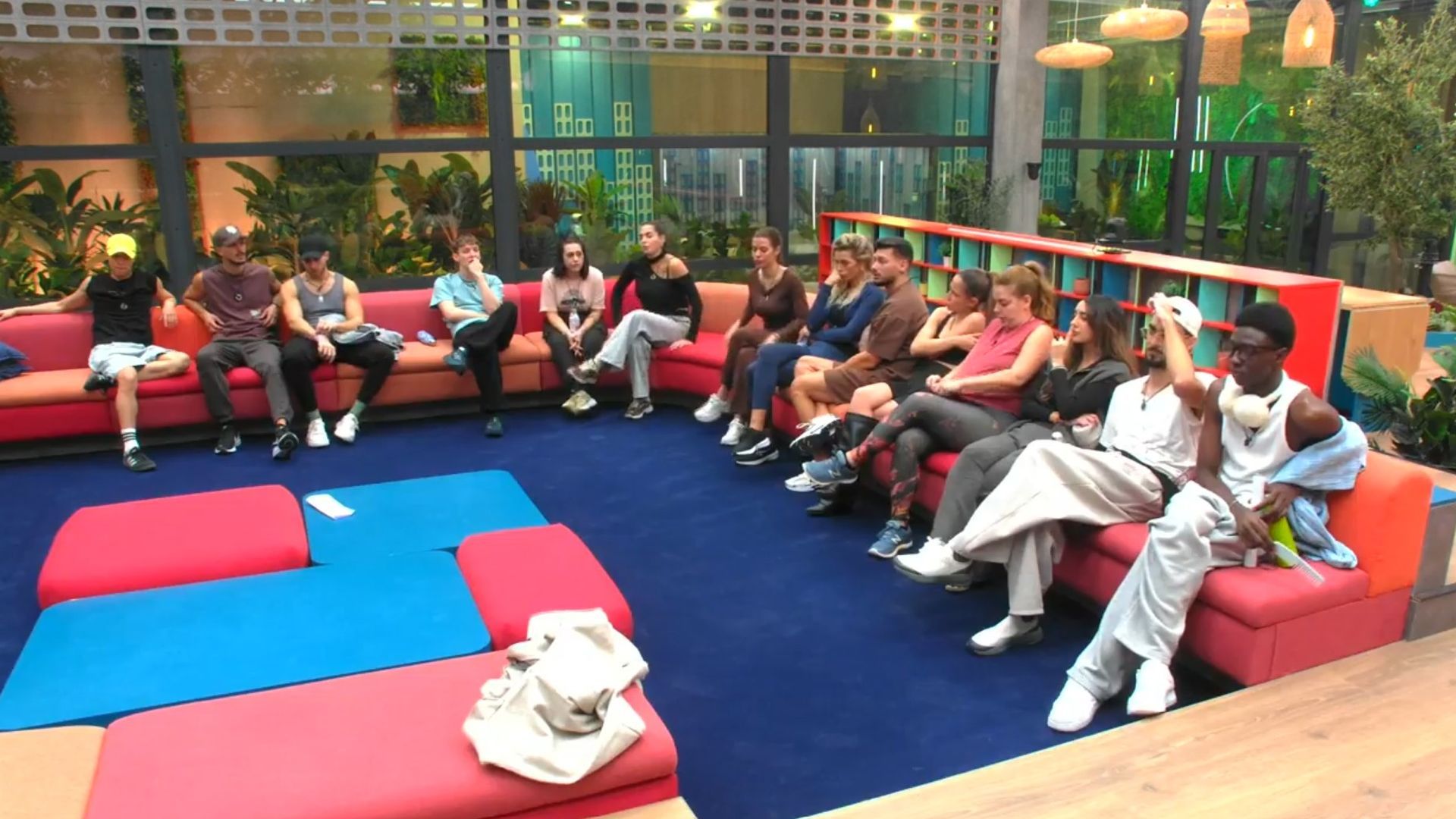 La reacción de los concursantes ante la "baja por asuntos personales" de Íñigo