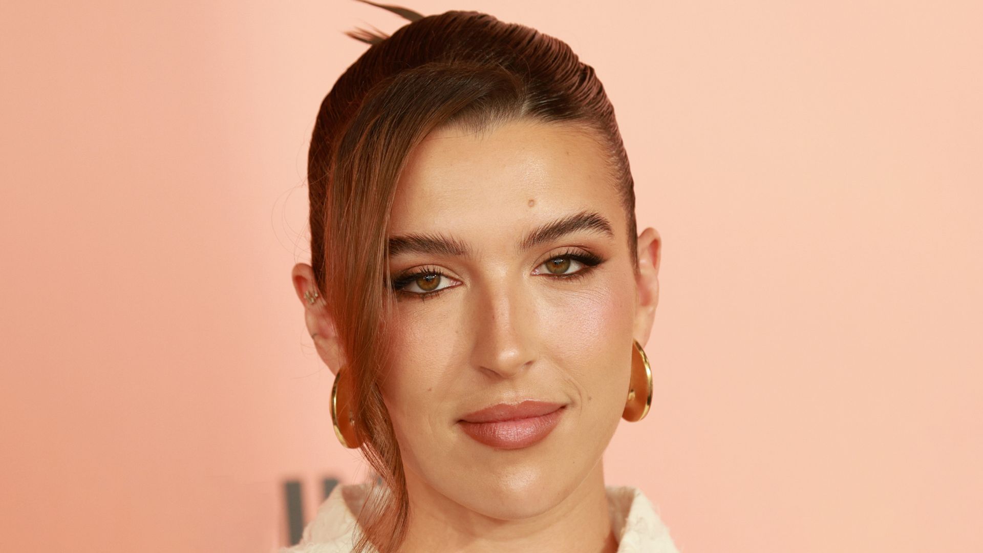 Alba Díaz se tiñe de morena y presume de cambio de look radical