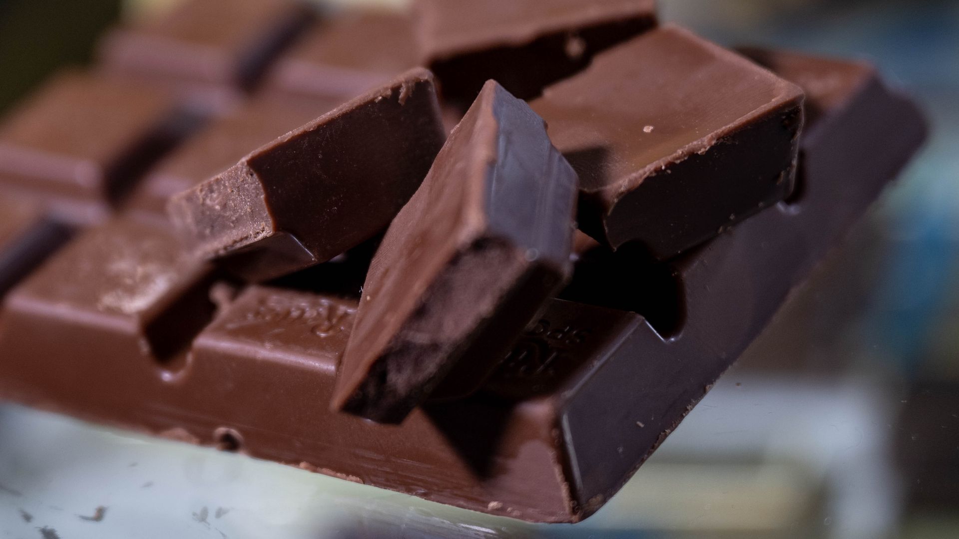 Alerta sobre un calendario de Adviento con alimentos alérgenos sin etiquetar en español