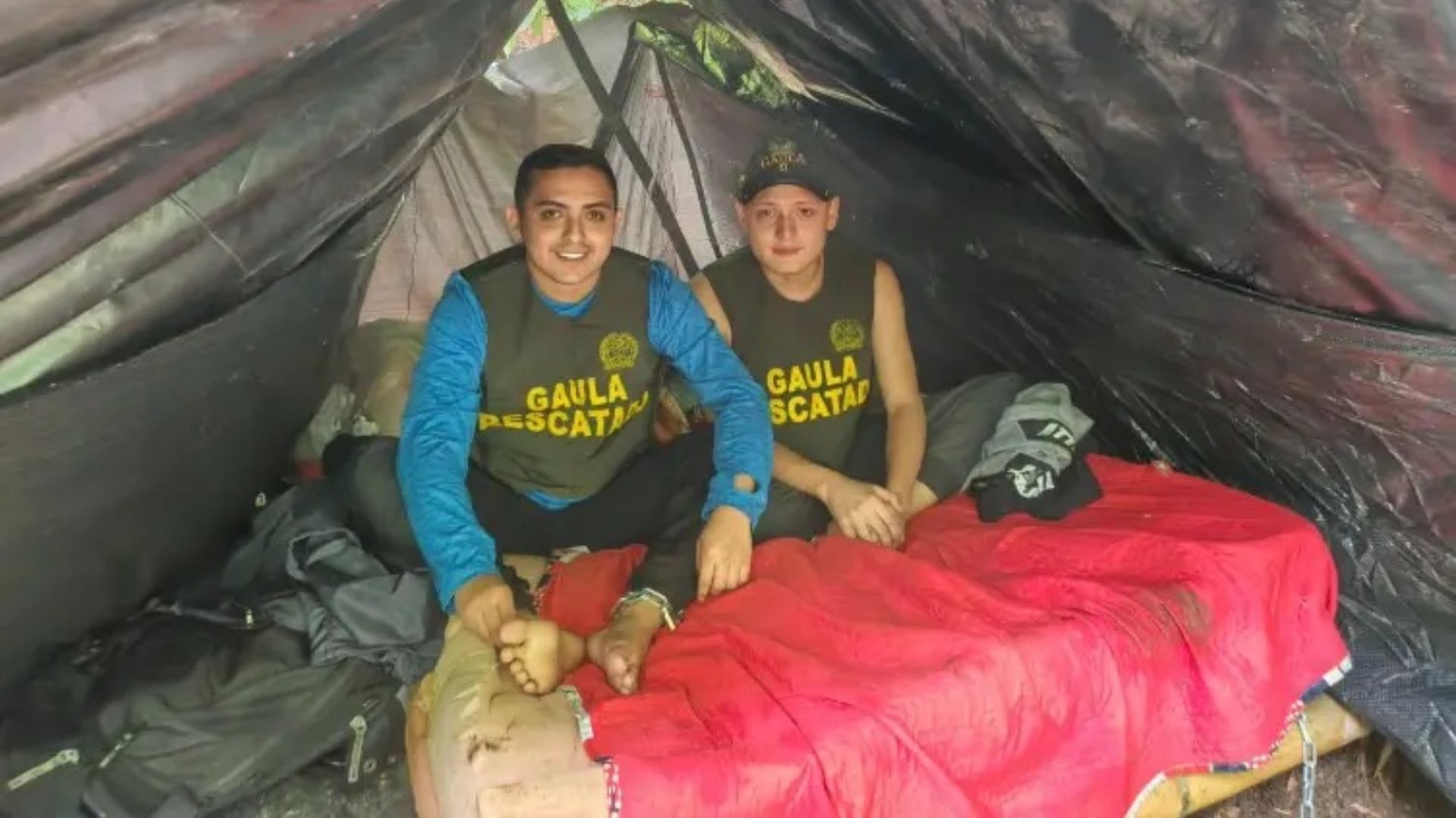 El momento de la liberación de Miguel Ayala y Nicolás Pantoja