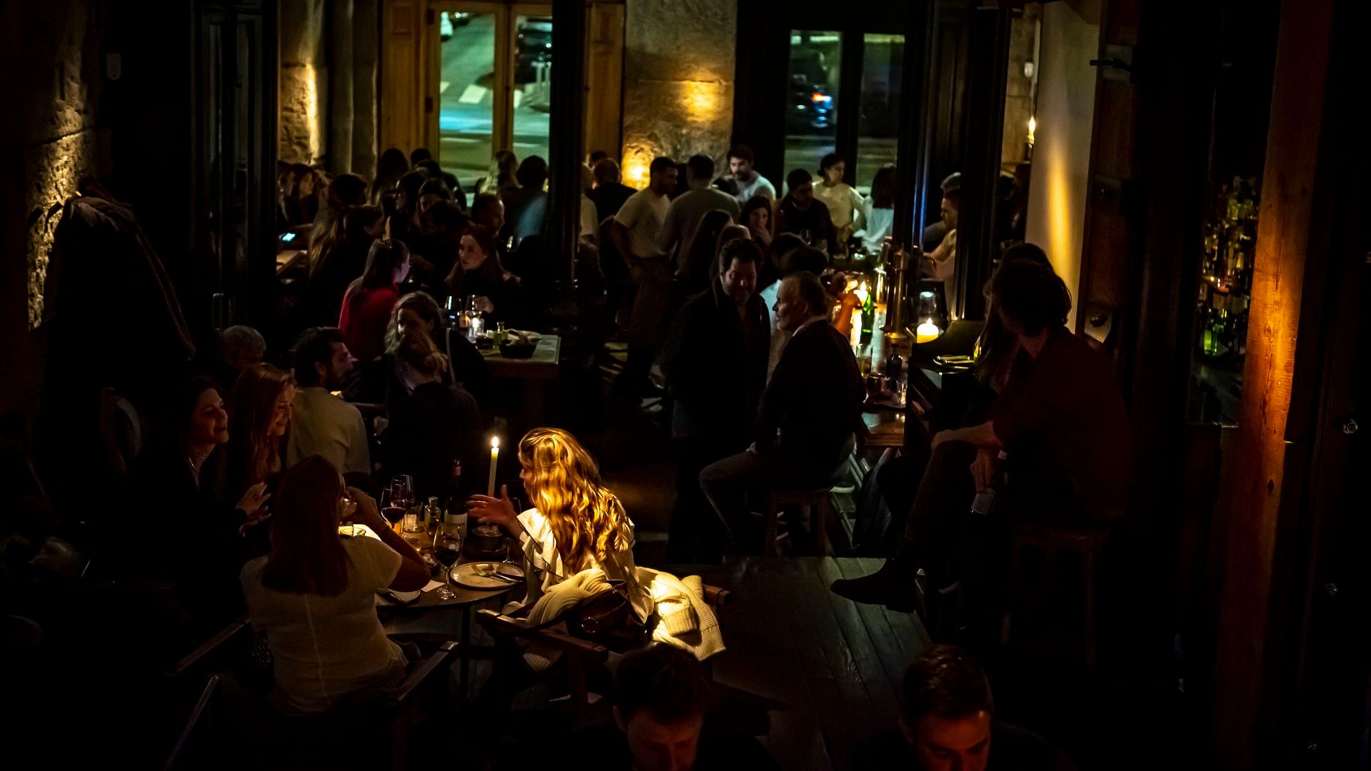 Una noche cualquiera, desde hace más de tres años, en el restaurante de Sara Aznar y Nacho Ventosa