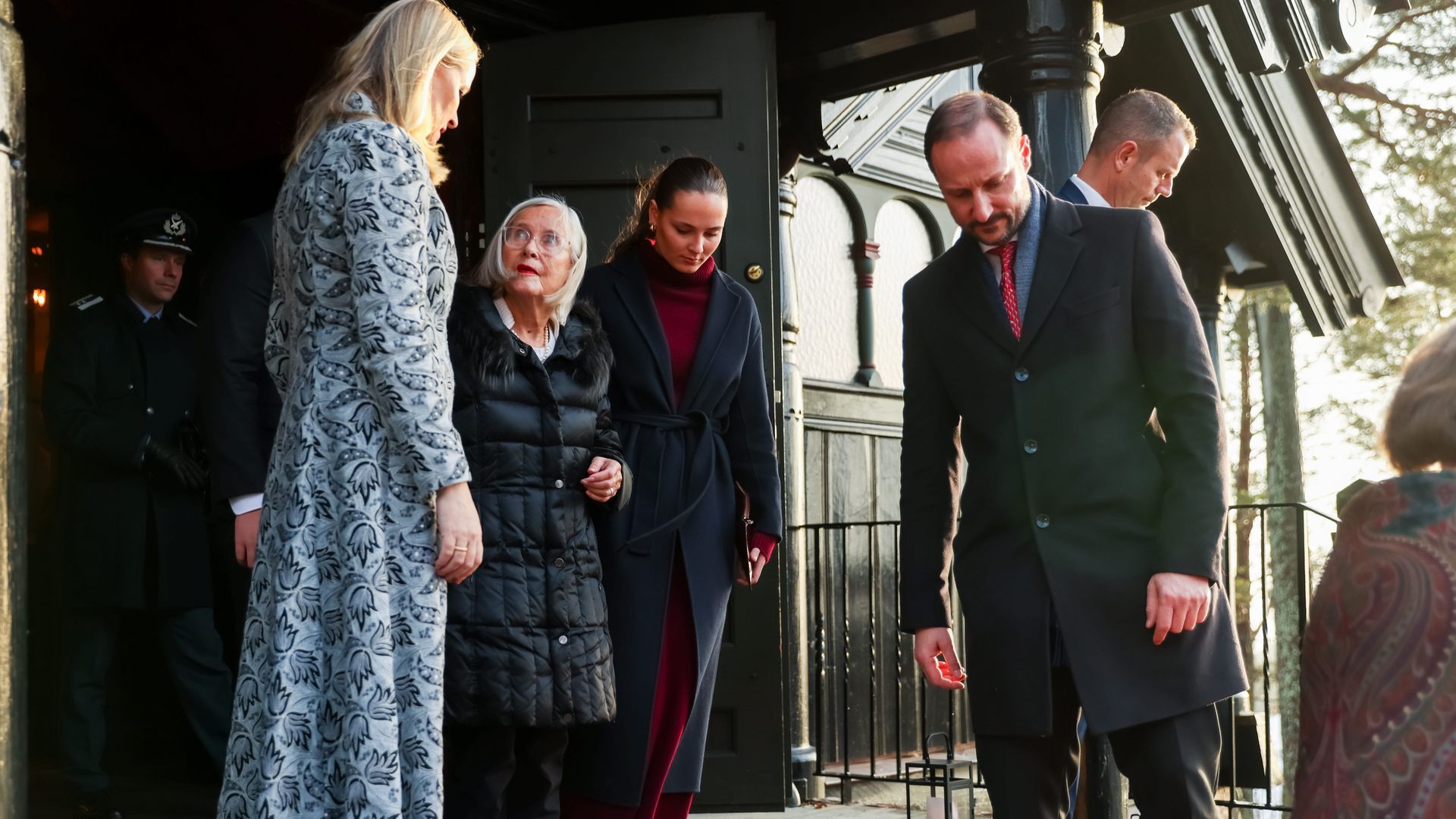 La madre de Mette Marit, junto a varios miembros de la familia real noruega