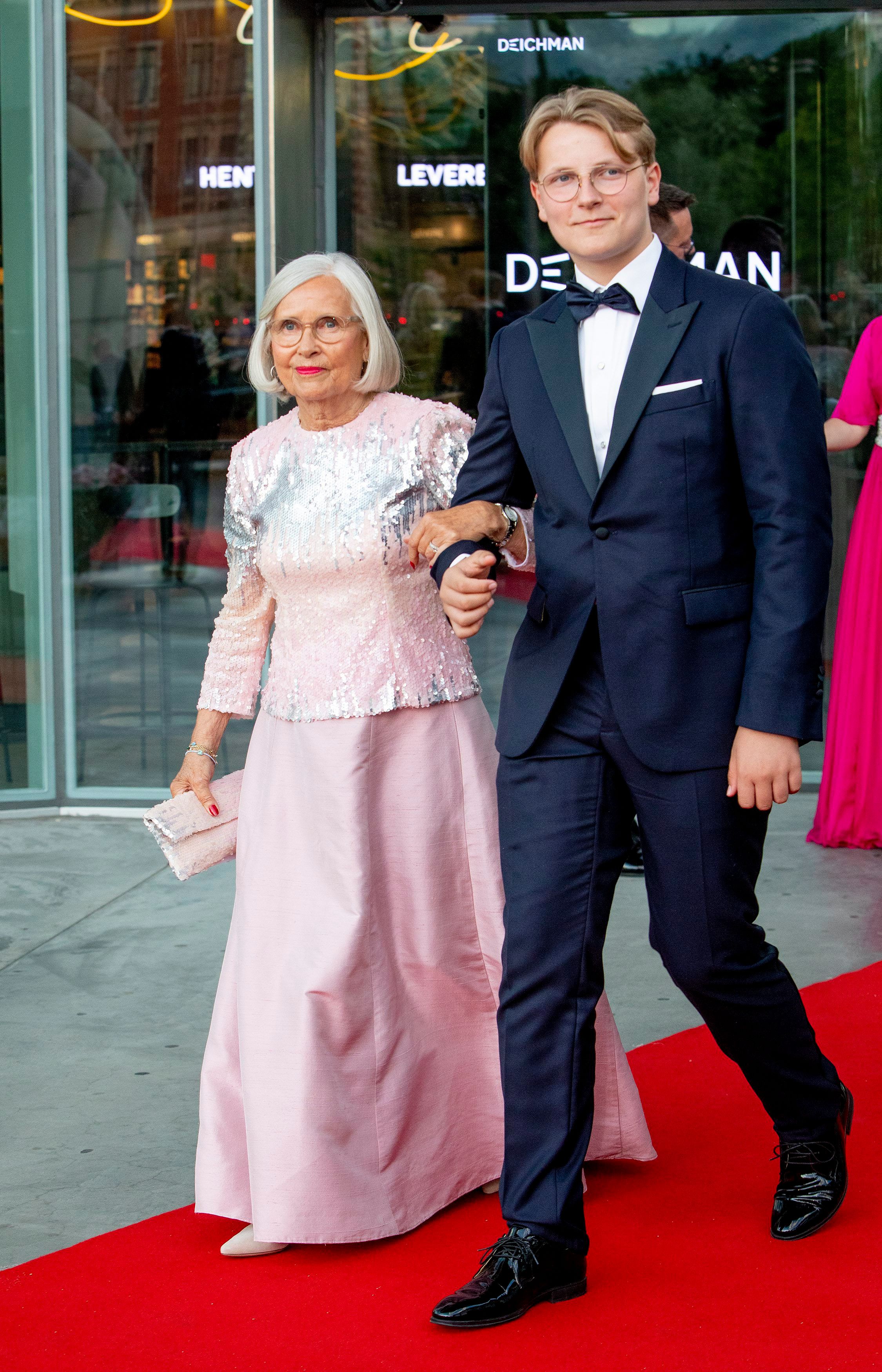 Sverre Magnus, con su abuela