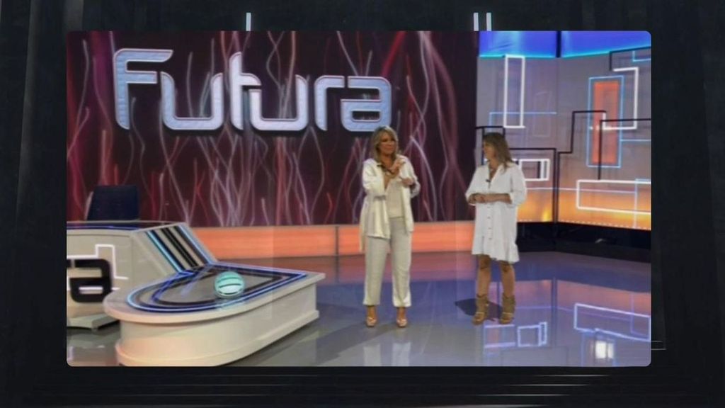 Carmen Porter presenta Futura con su doble