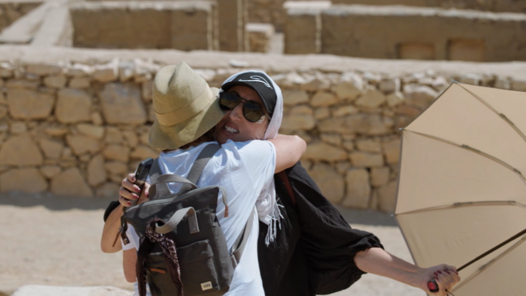 La gran sorpresa de Mercedes Milá con la llegada de Rossy de Palma a Egipto en 'Universo Calleja': "¡Te he reconocido!"