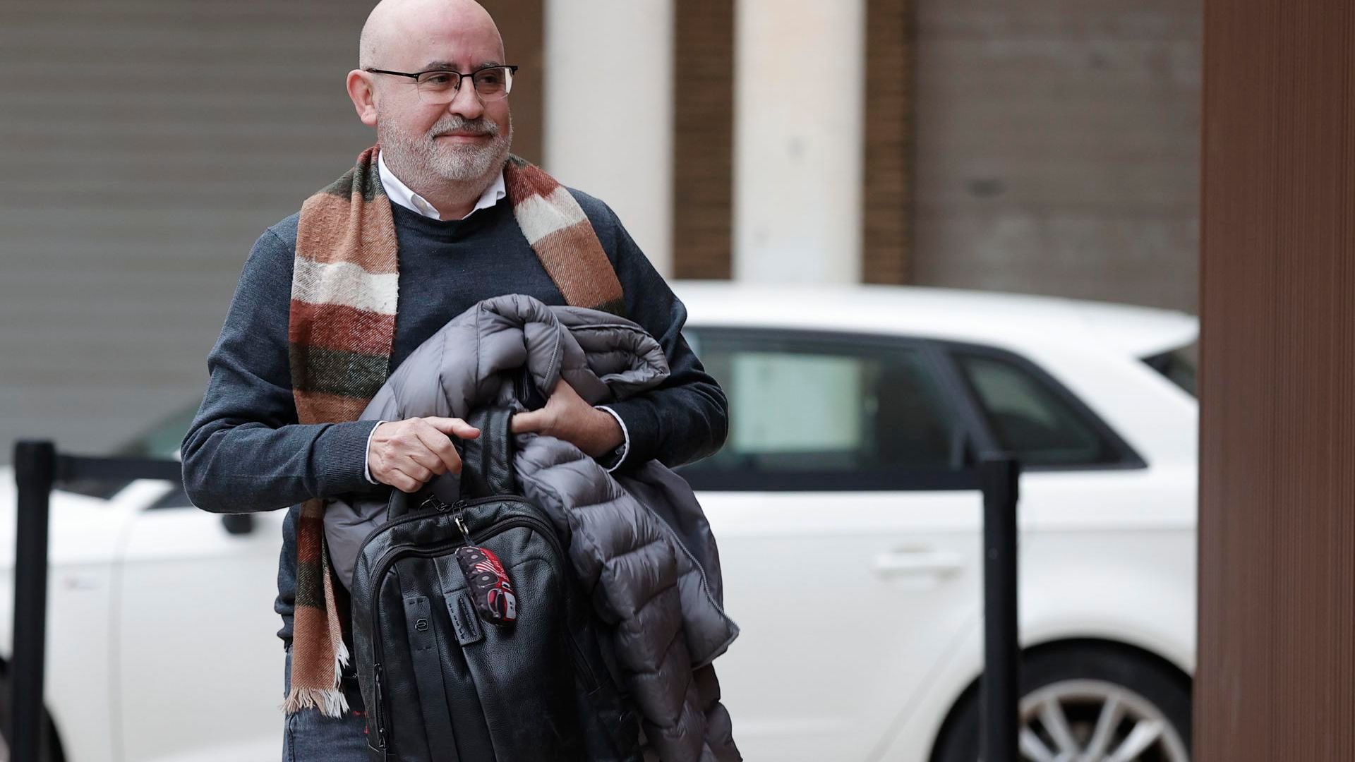 El subdirector general de Emergencias de la Generalitat, Jorge Suárez, a su llegada a los juzgados de Catarroja, Valencia
