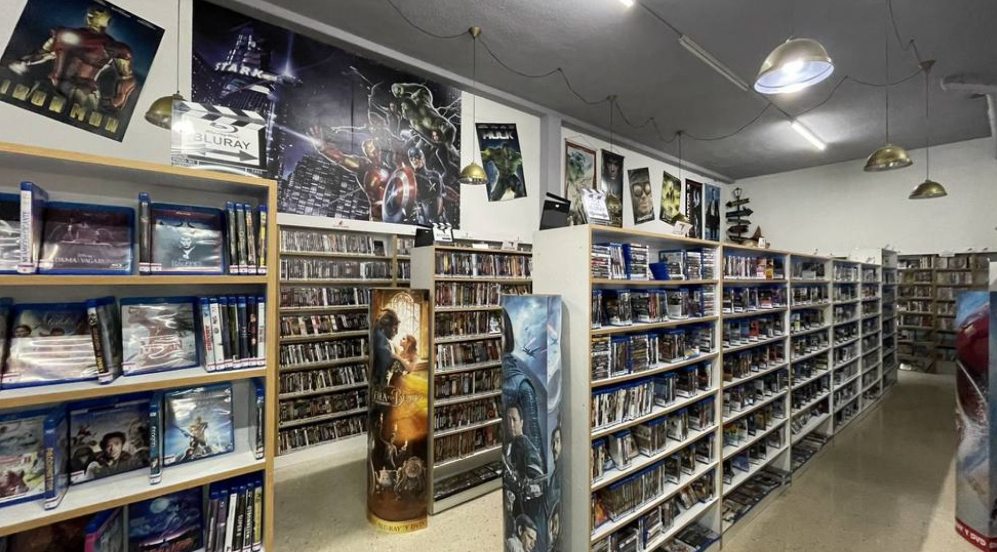 El Videoclub 85 es uno de los pocos que siguen abiertos en España