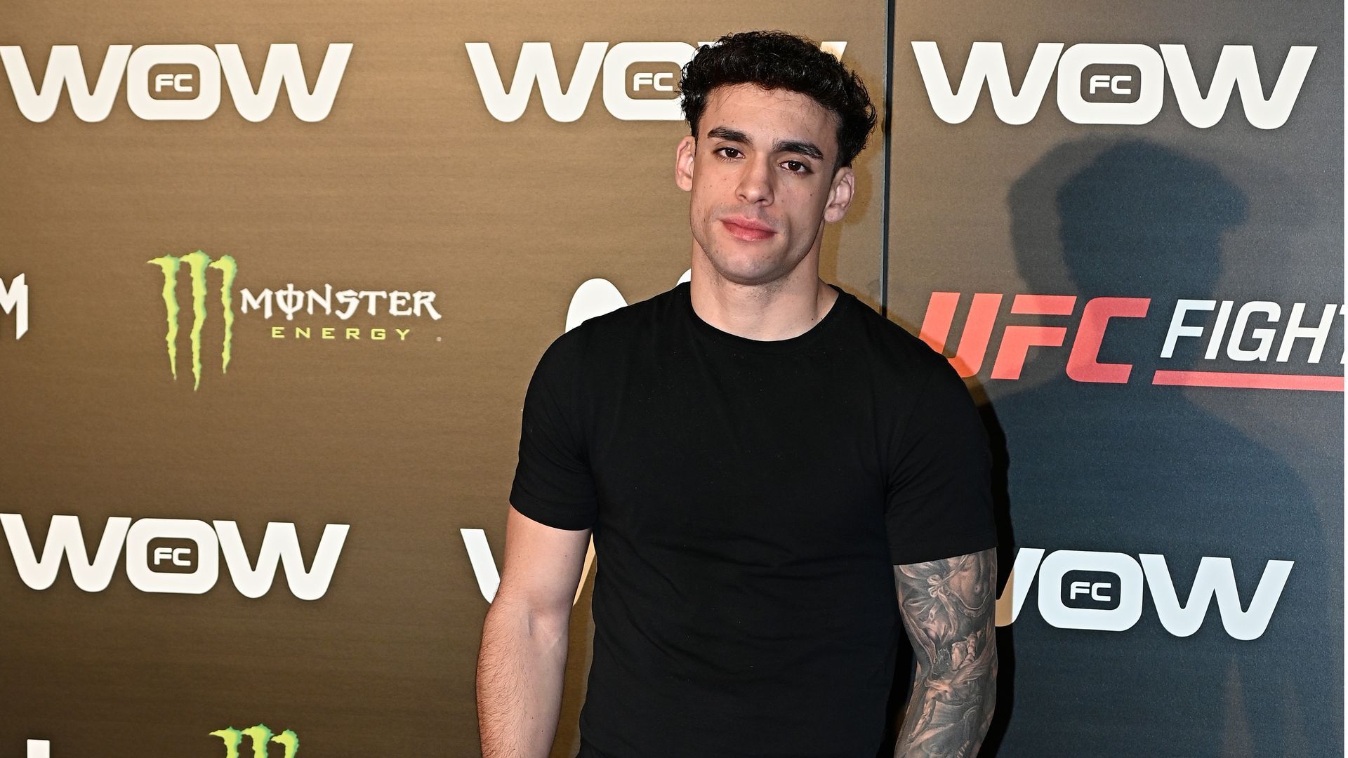 Isaac Belk asiste al evento WOW 17, en el Movistar Arena