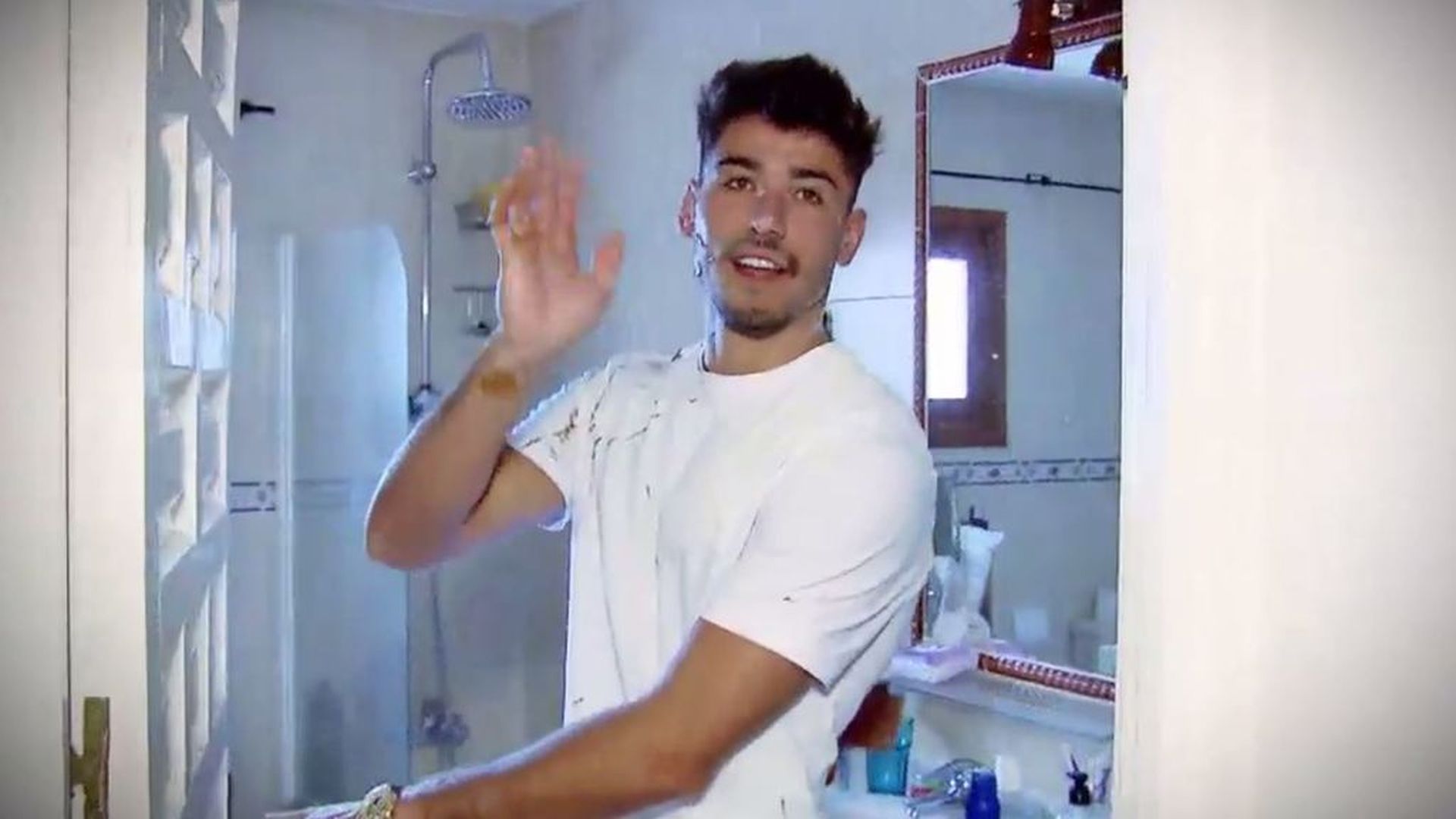 Llega la recta final... e Iván acaba en la ducha con una de sus pretendientas, este martes en 'MyH'