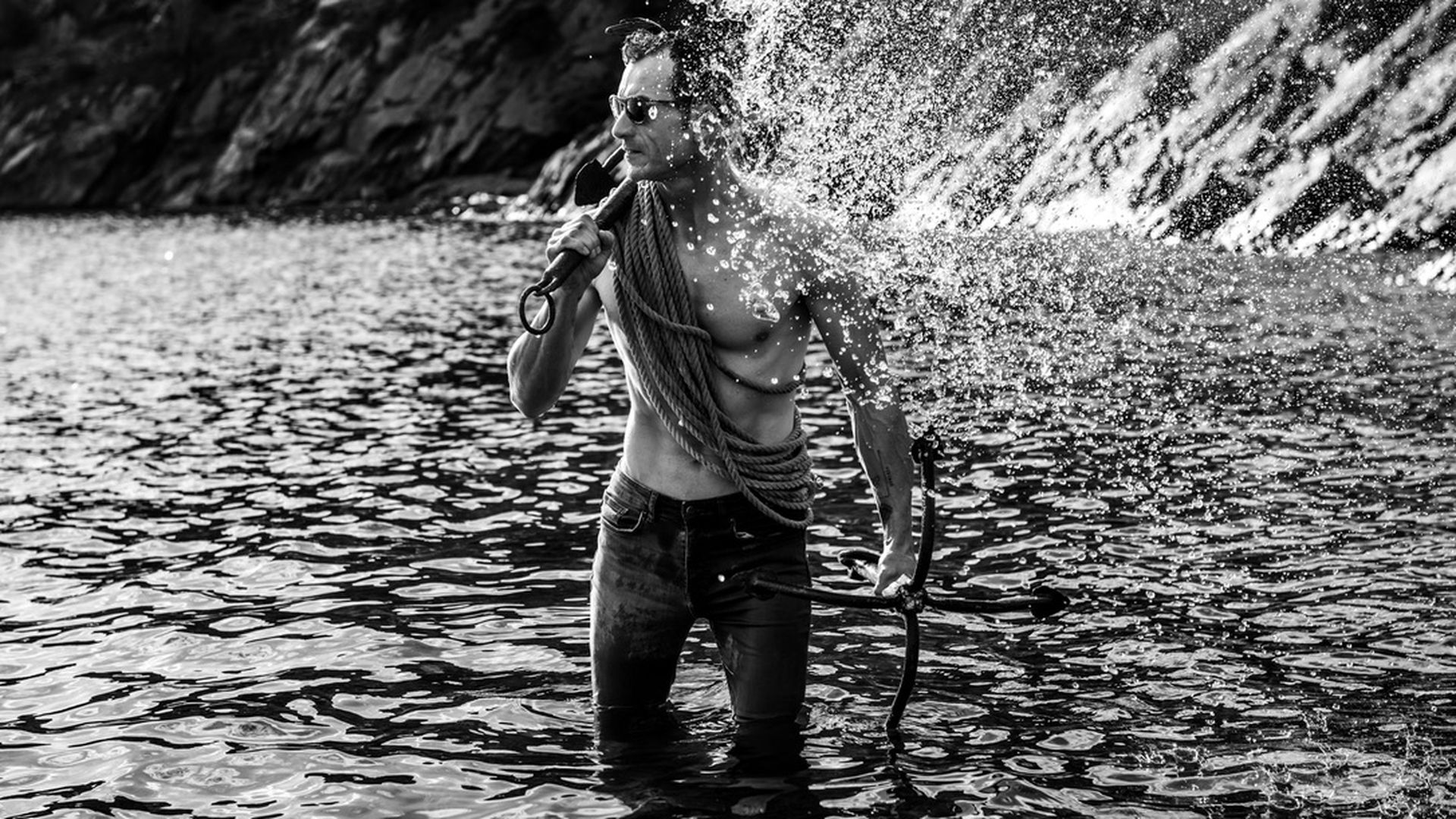 Los 'lobos de mar' de Cadaqués, de pescadores a modelos en un calendario solidario