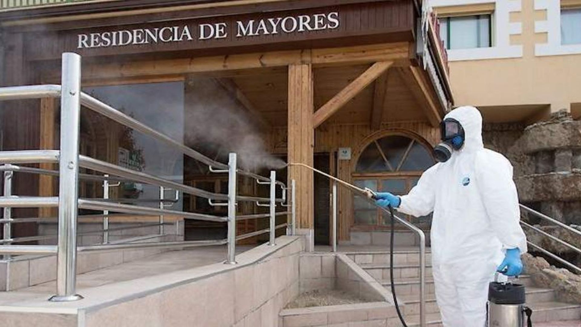 María Jesús Minaya, de 91 años en la primera residencia covid de Madrid: "Me han resucitado"