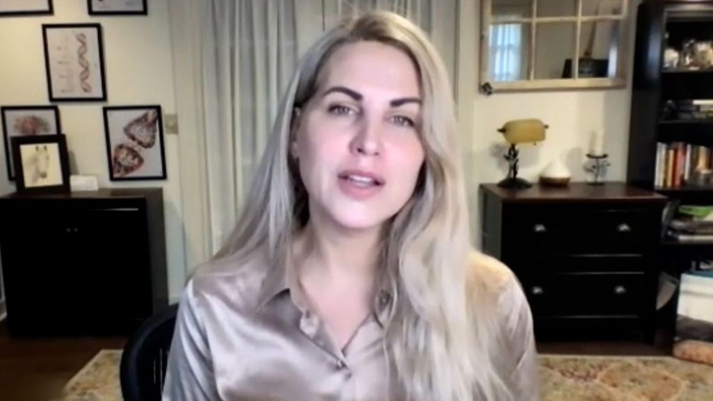 Una mujer consigue rejuvenecer treinta años gracias a una terapia revolucionaria