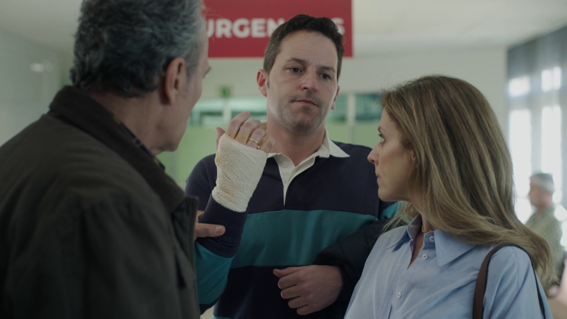 Tirso recoge a Irene del hospital cuando descubre las mentiras de sus hijos con Maica