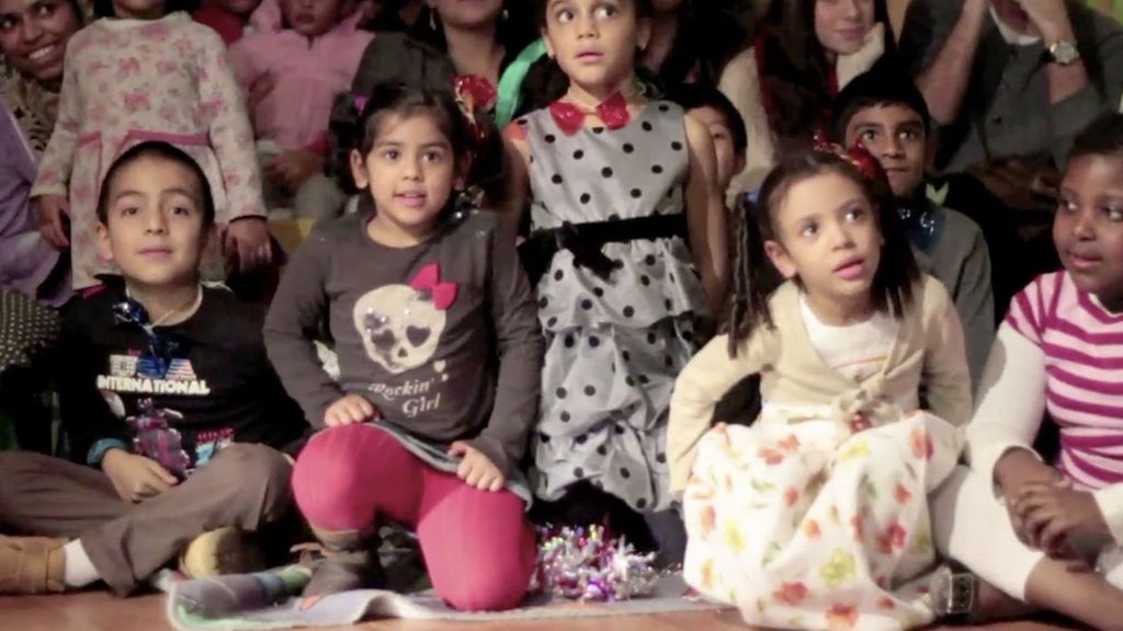 Un regalo por una sonrisa en los centros de Mensajeros de la Paz